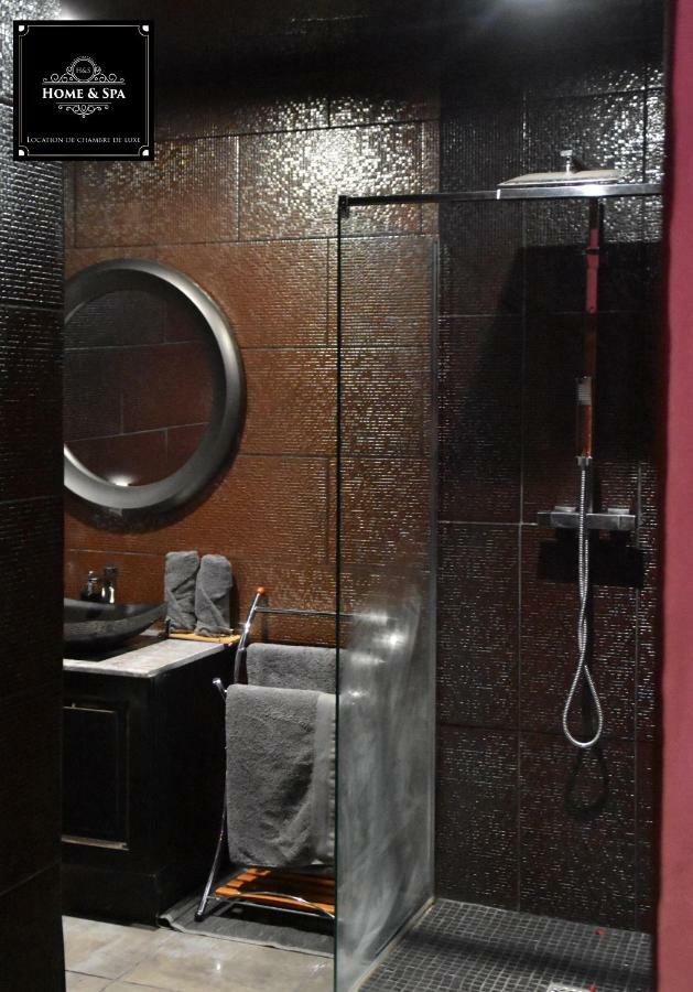 Non Disponible Bed & Breakfast Besançon Eksteriør bilde